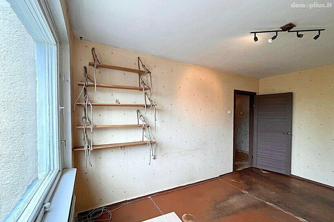 Parduodamas 2 kambarių butas Panevėžyje, Kniaudiškiuose, Molainių g.