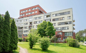 3 kambarių butas Vilniuje, Lazdynėliuose, Jonažolių g.