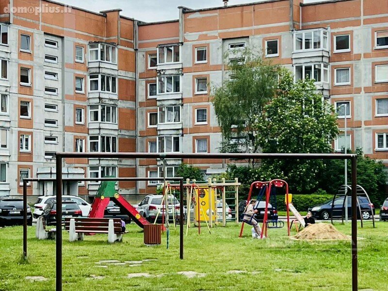 Parduodamas 4 kambarių butas Klaipėdoje, Bandužiuose, Bandužių g.