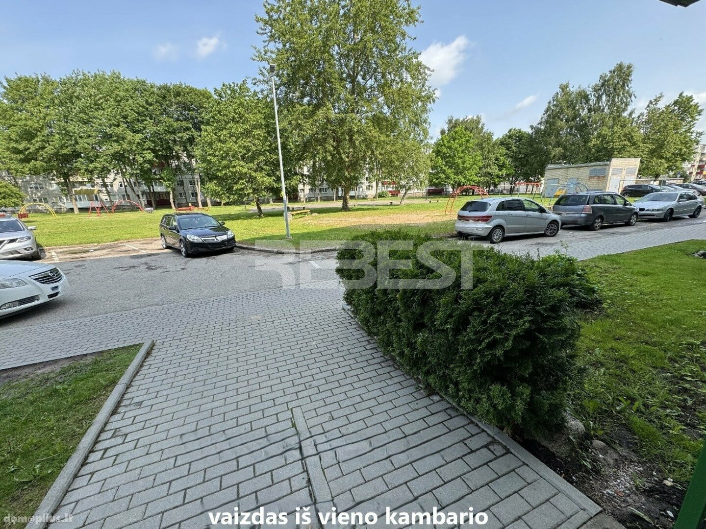 Parduodamas 2 kambarių butas Šiauliuose, Lieporiuose, Saulės tak.