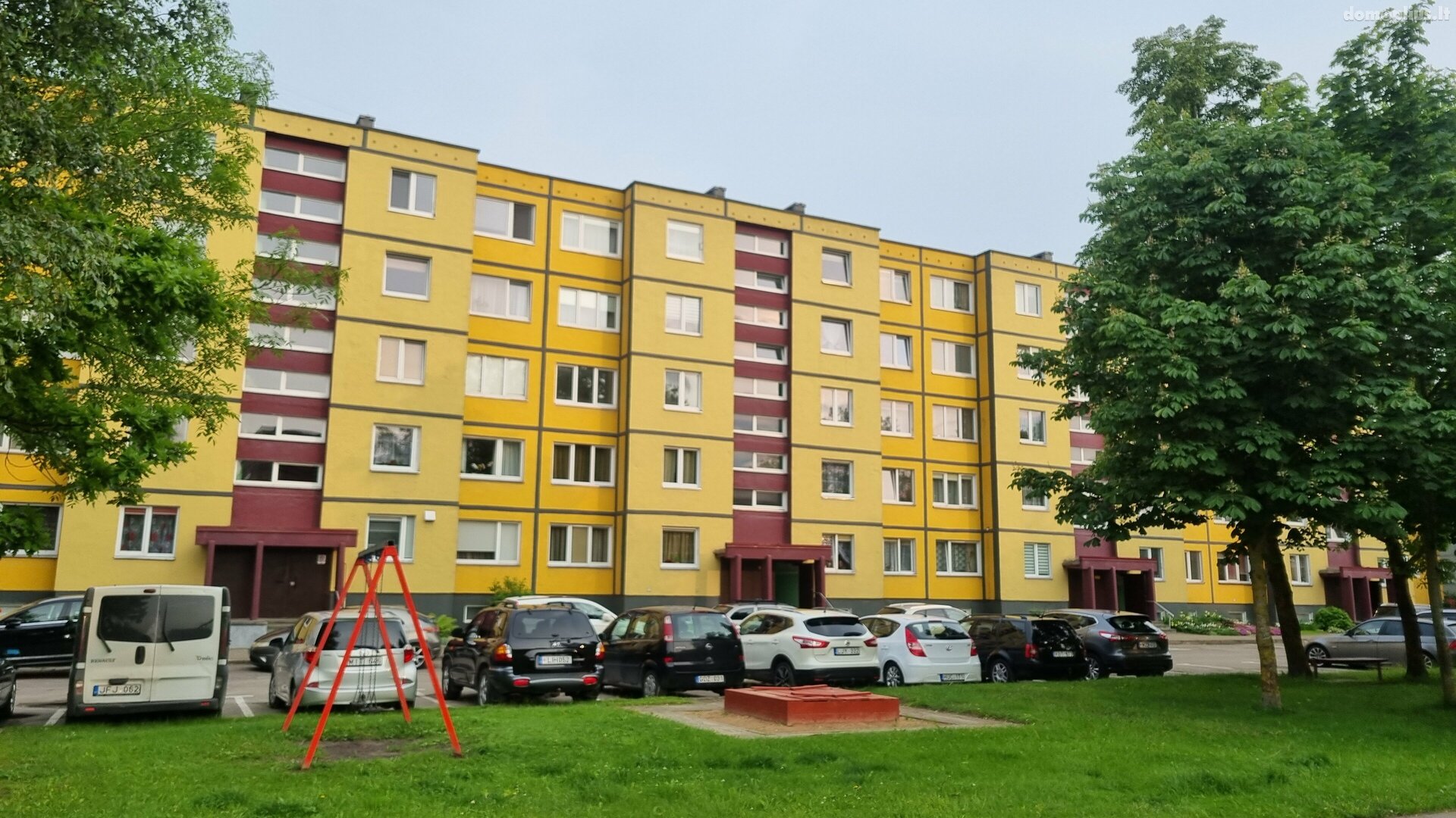 Parduodamas 2 kambarių butas Šiauliuose, Lieporiuose, Gegužių g.
