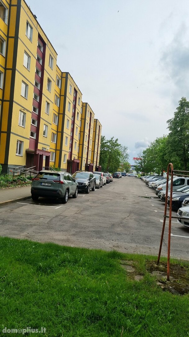 Parduodamas 2 kambarių butas Šiauliuose, Lieporiuose, Gegužių g.