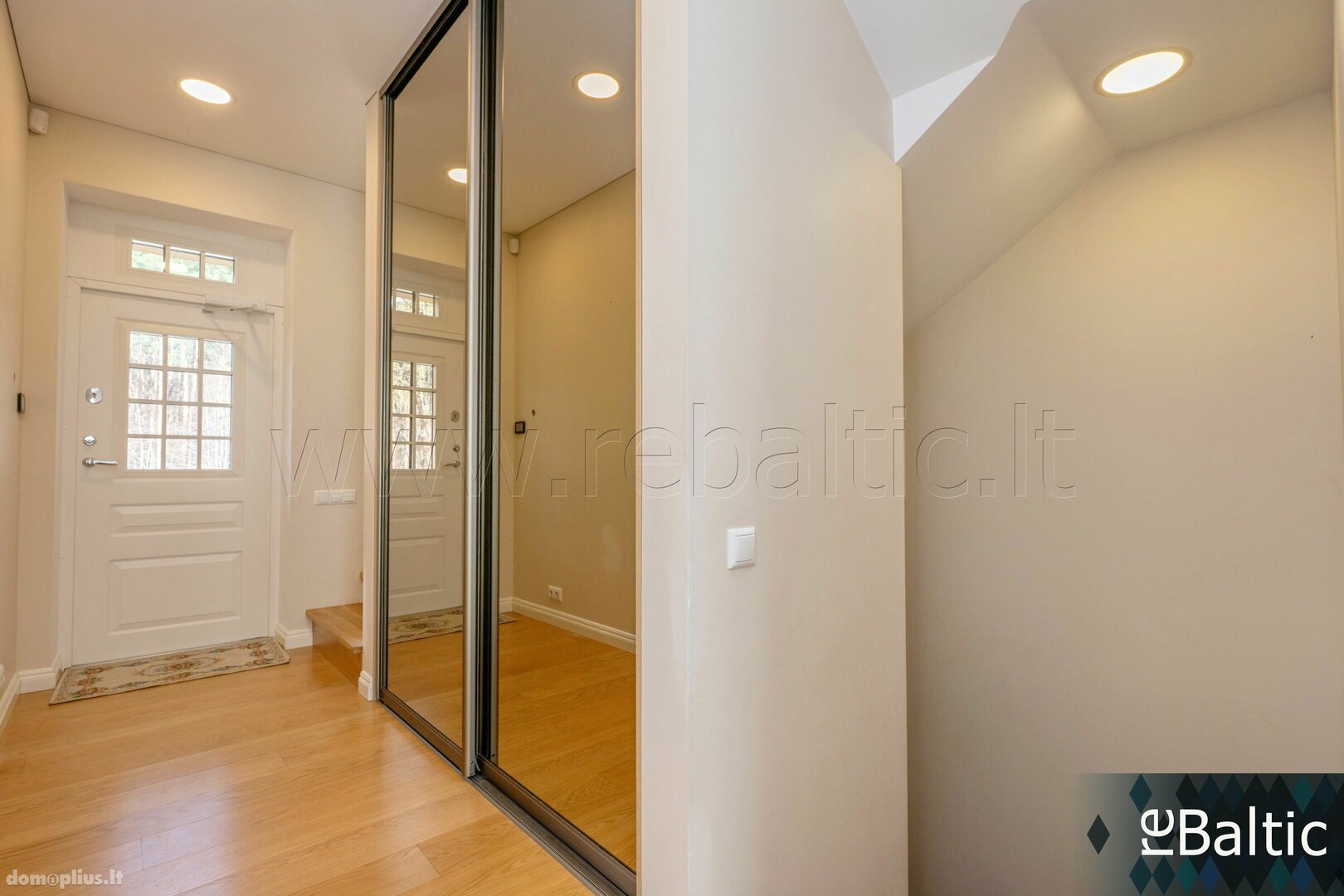 5 rooms apartment for rent Vilniuje, Antakalnyje, M. Počobuto g.
