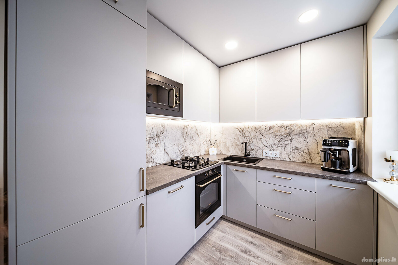 3 rooms apartment for sell Šiauliuose, Centre, Vilniaus g.