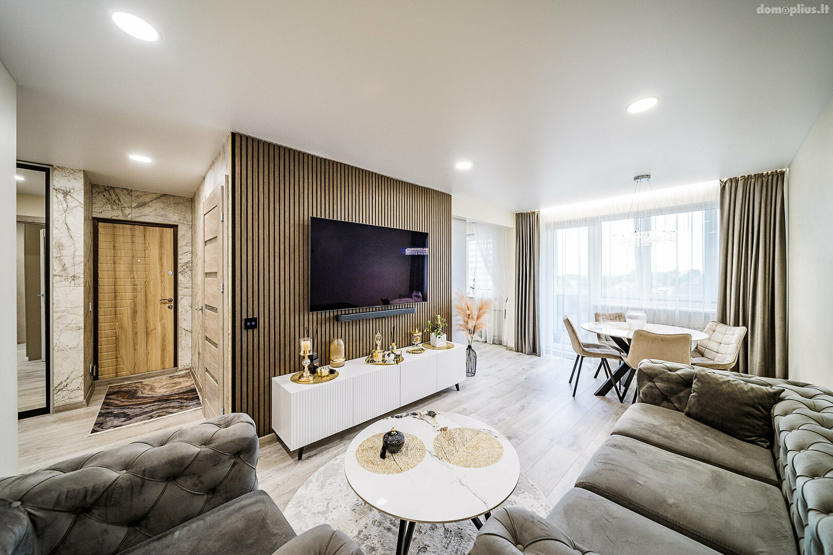 3 rooms apartment for sell Šiauliuose, Centre, Vilniaus g.