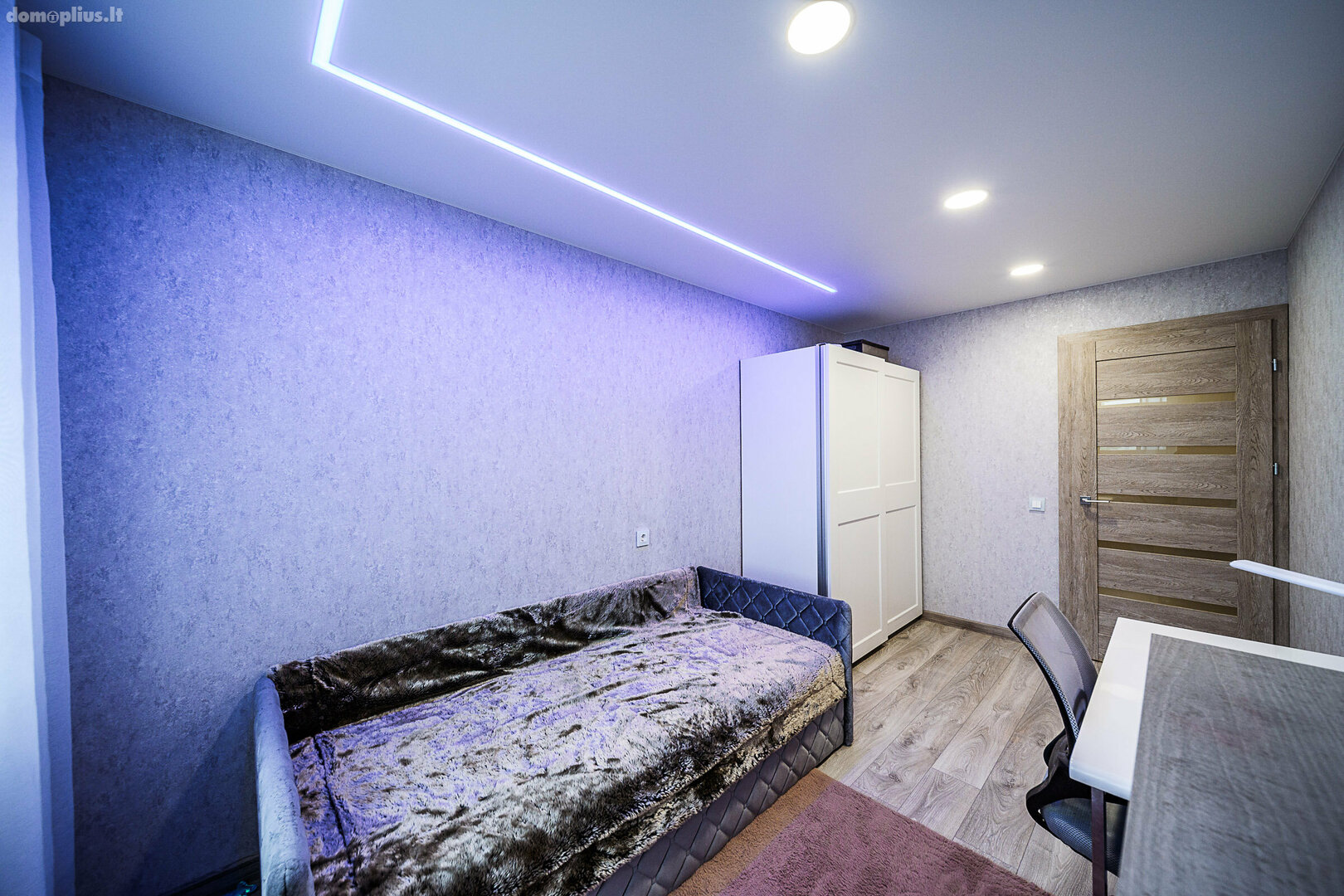 3 rooms apartment for sell Šiauliuose, Centre, Vilniaus g.