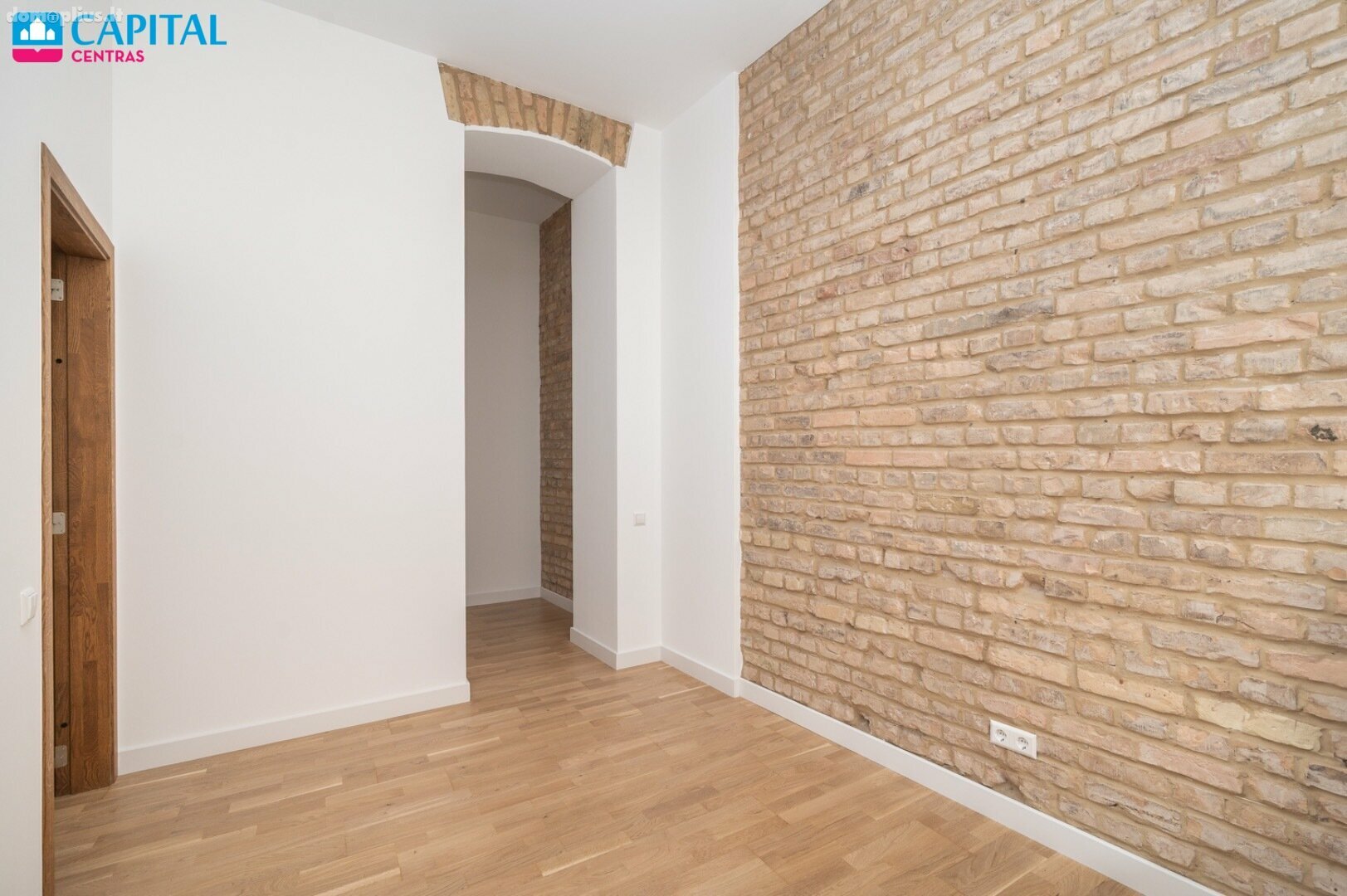 Продается 4 комнатная квартира Vilniuje, Senamiestyje, Šermukšnių g.