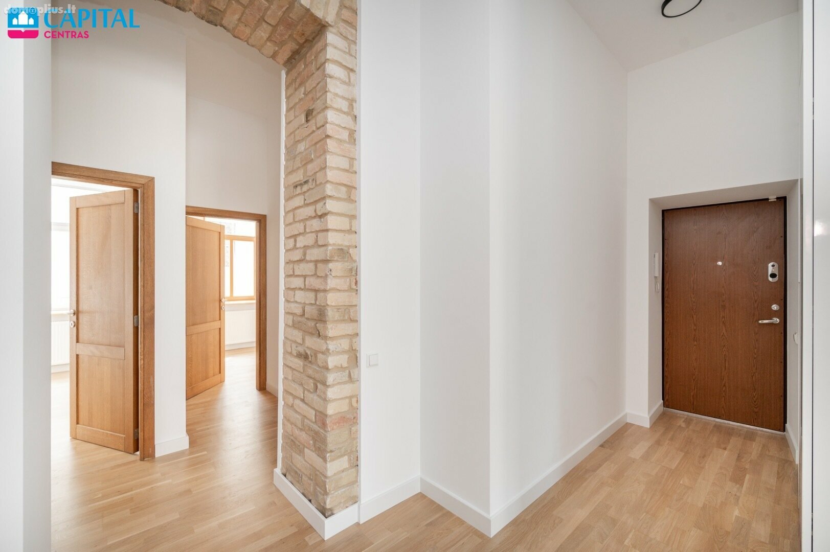 Продается 4 комнатная квартира Vilniuje, Senamiestyje, Šermukšnių g.
