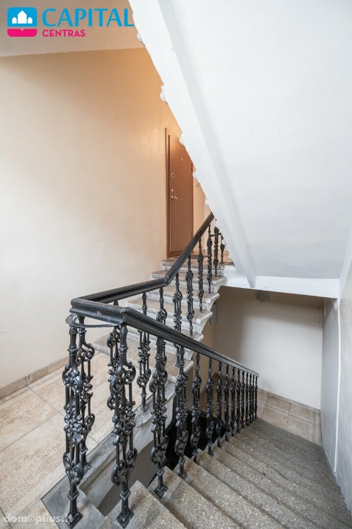 Продается 4 комнатная квартира Vilniuje, Senamiestyje, Šermukšnių g.