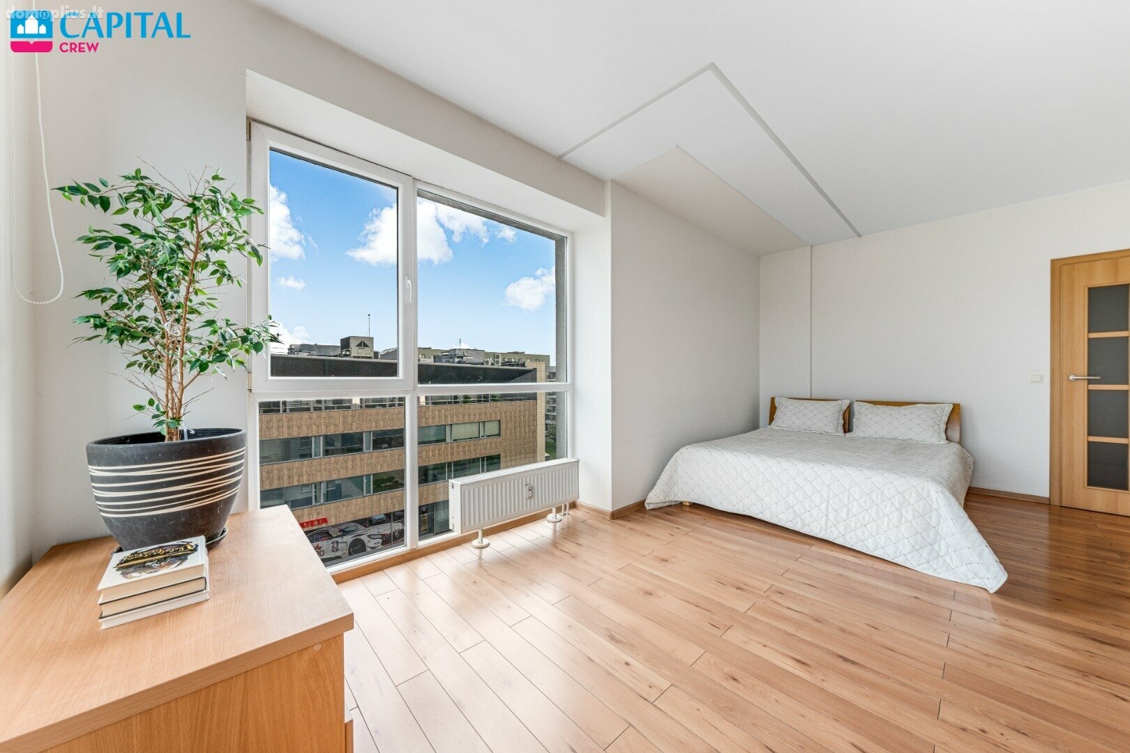 Продается 3 комнатная квартира Vilniuje, Šiaurės miestelis, Ulonų g.