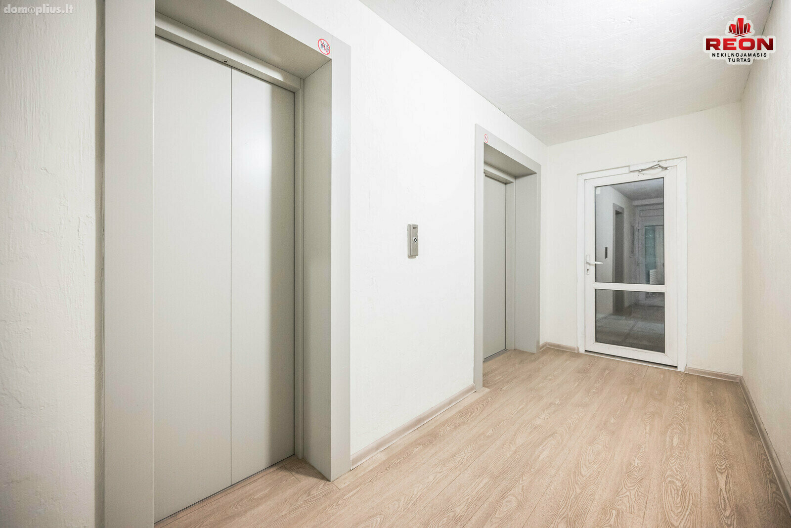 Parduodamas 2 kambarių butas Vilniuje, Šeškinėje, Čiobiškio g.