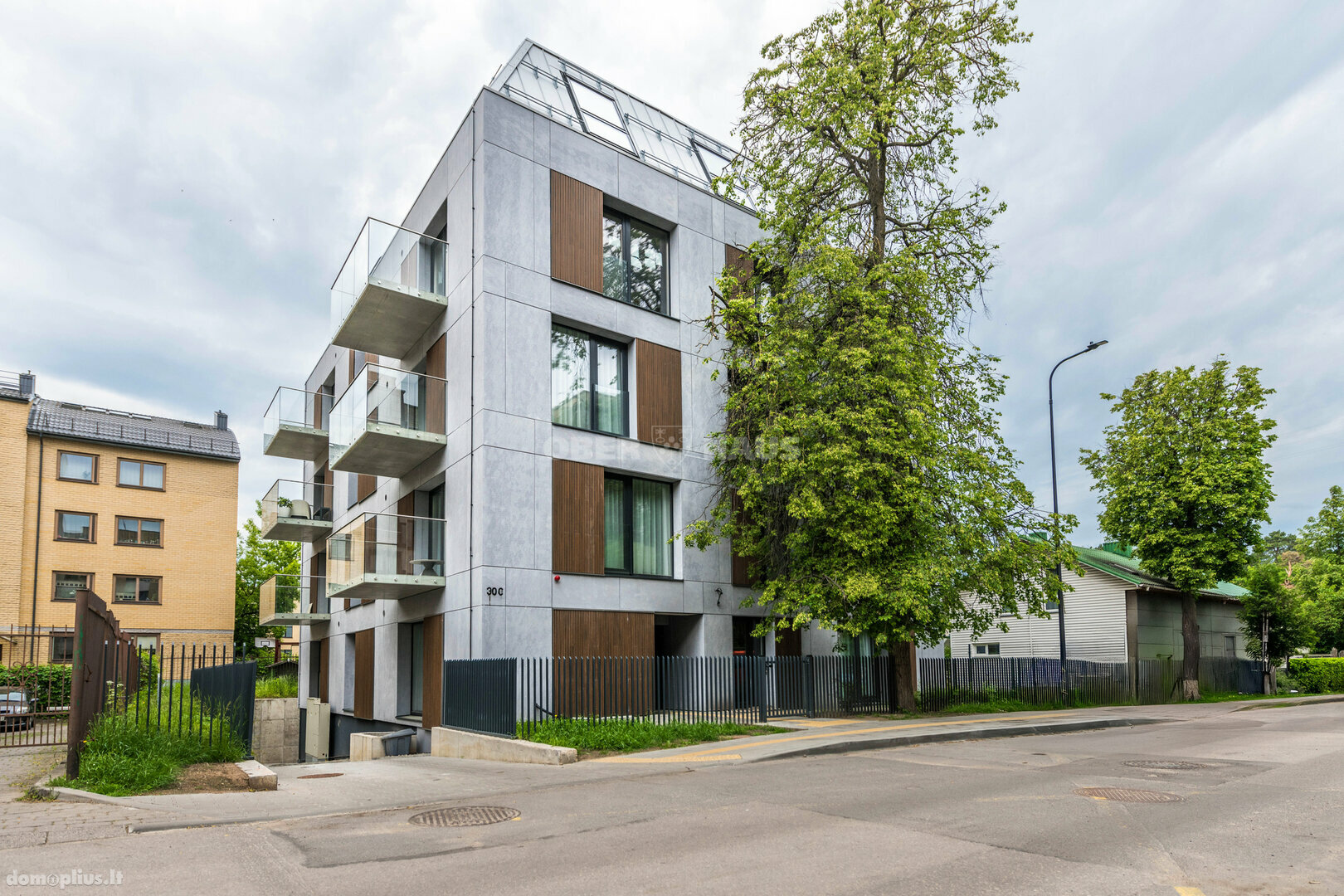 3 rooms apartment for sell Vilniuje, Naujamiestyje, S. Konarskio g.