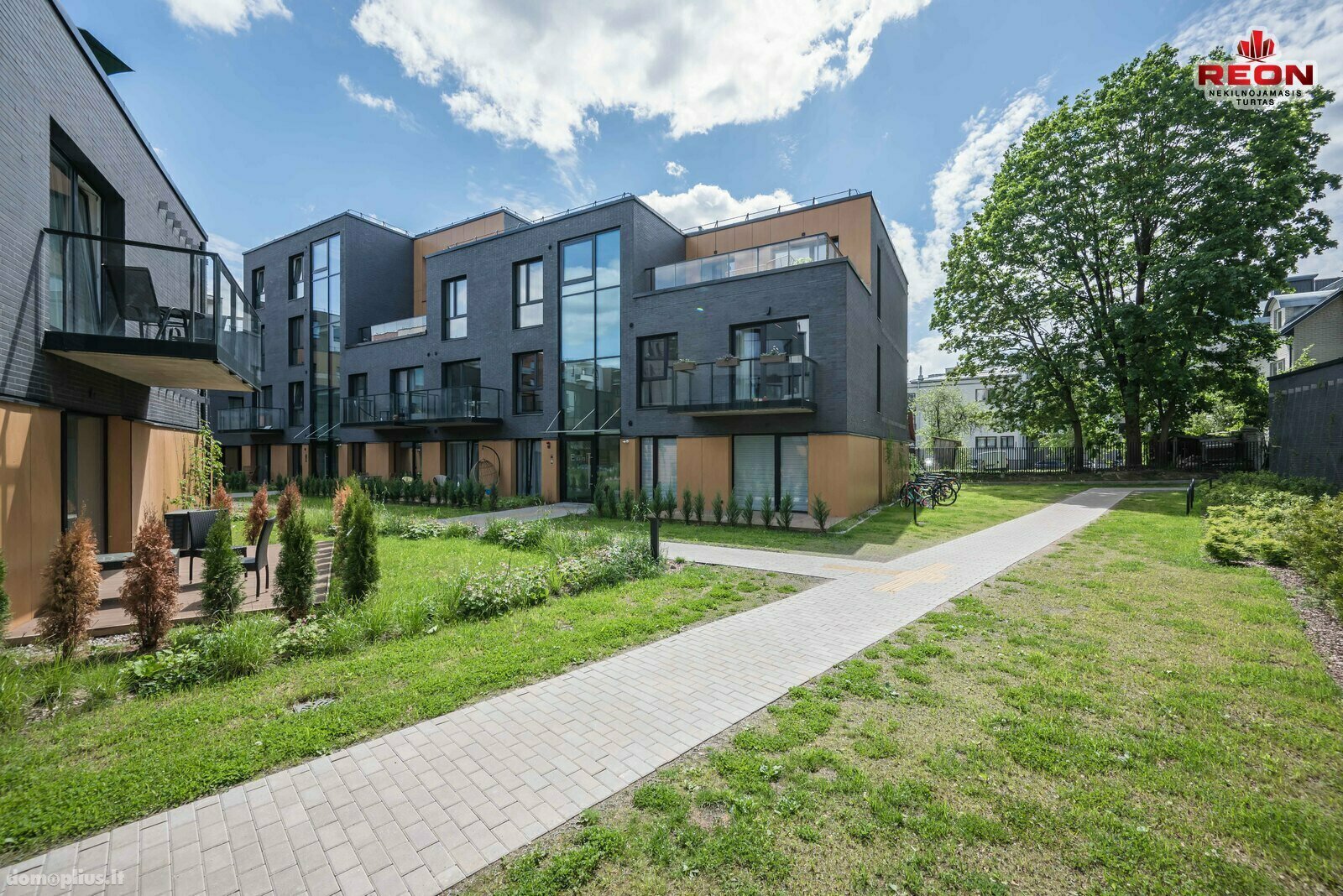 Продается 4 комнатная квартира Vilniuje, Žvėryne, Paribio g.