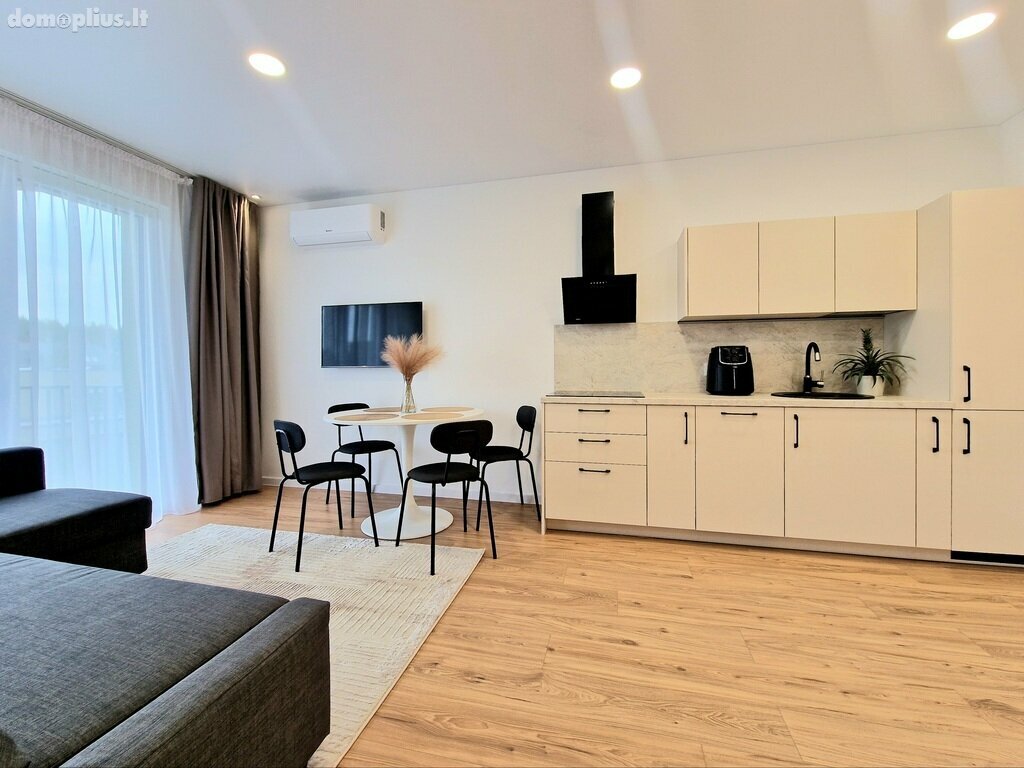 Parduodamas 3 kambarių butas Palangoje, Vaivorykštės g.