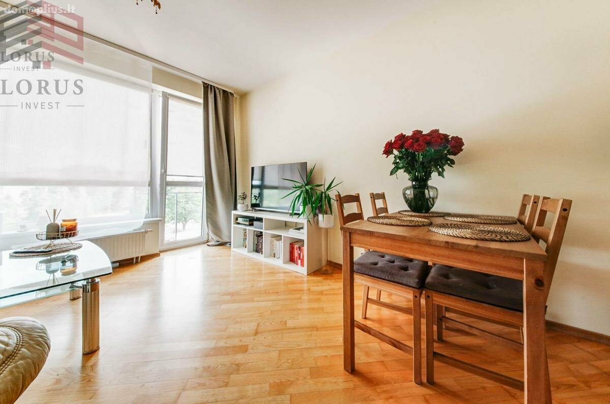 Продается 2 комнатная квартира Vilniuje, Šeškinėje, Šeškinės g.