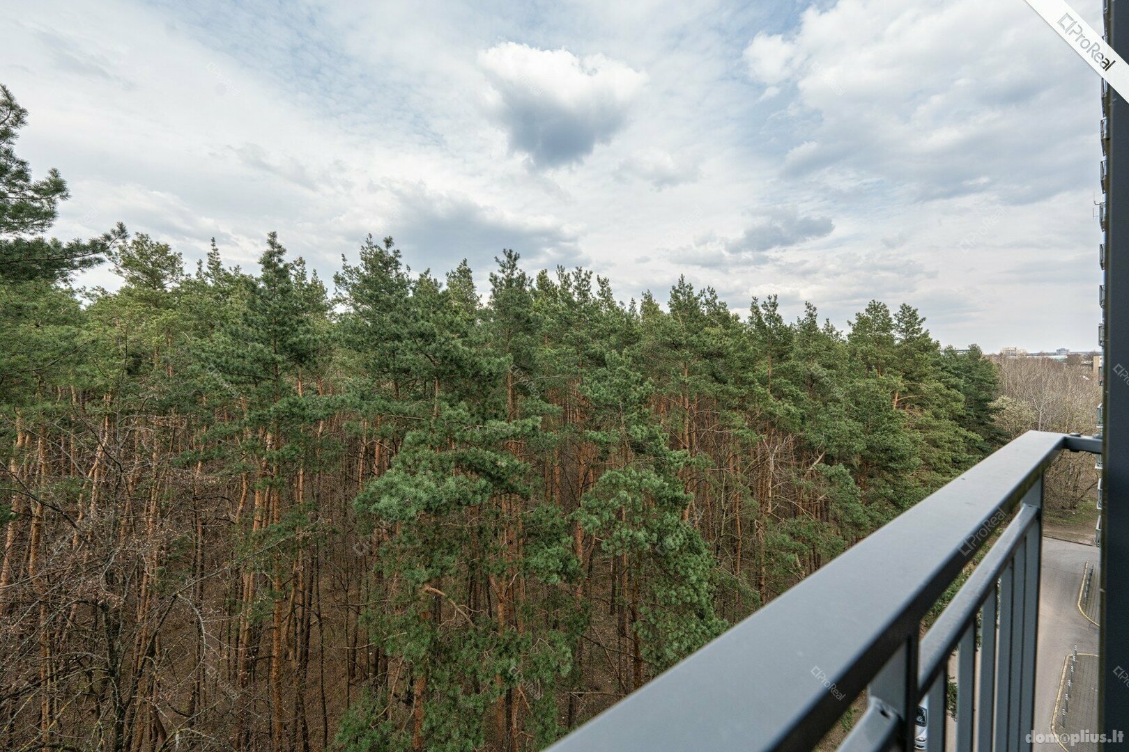 Parduodamas 3 kambarių butas Vilniuje, Baltupiuose, Trinapolio g.