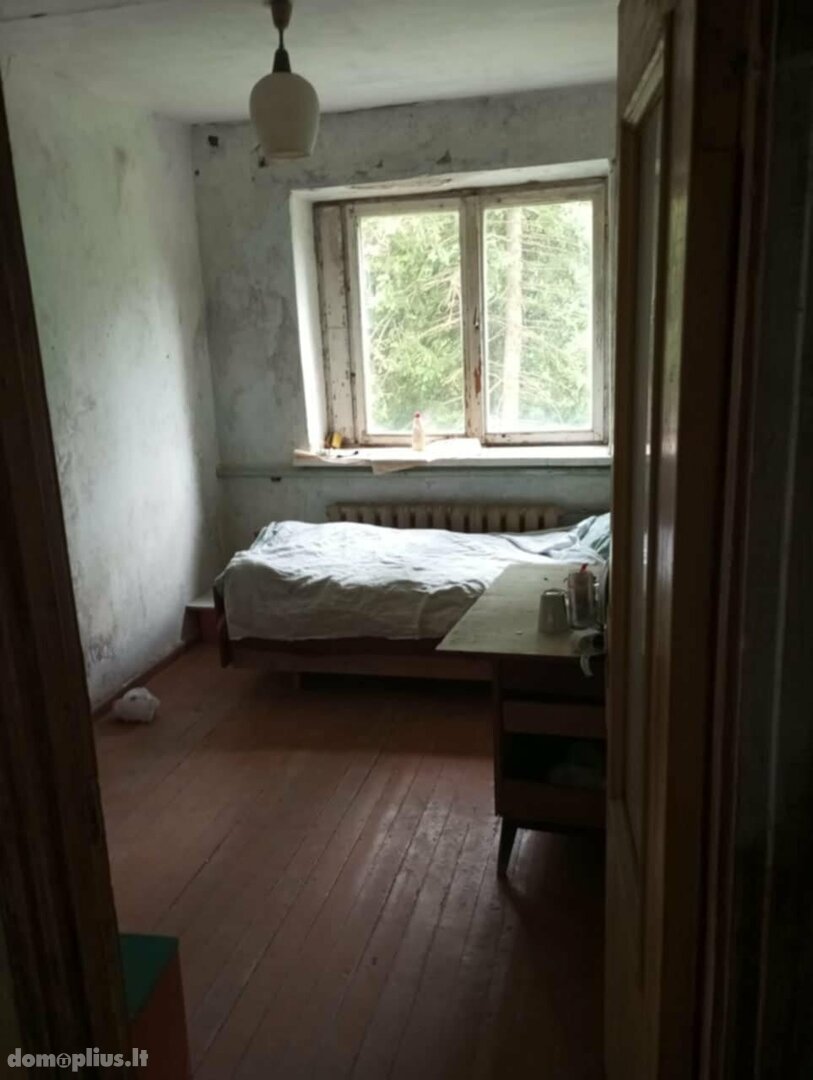 Продается 3 комнатная квартира Pasvalio rajono sav., Gulbinėnuose, Parko g.