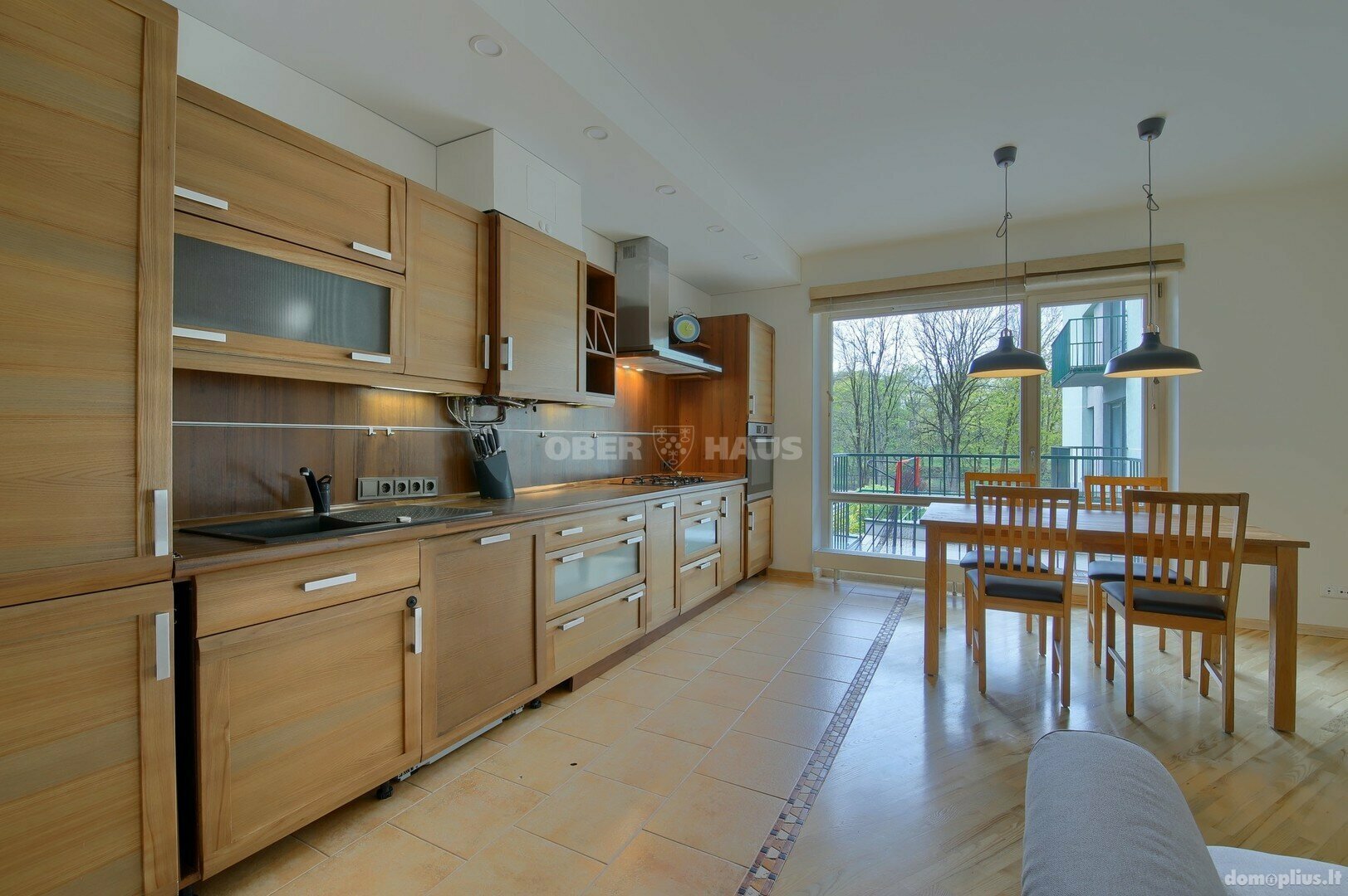 3 rooms apartment for rent Vilniuje, Antakalnyje, P. Vileišio g.