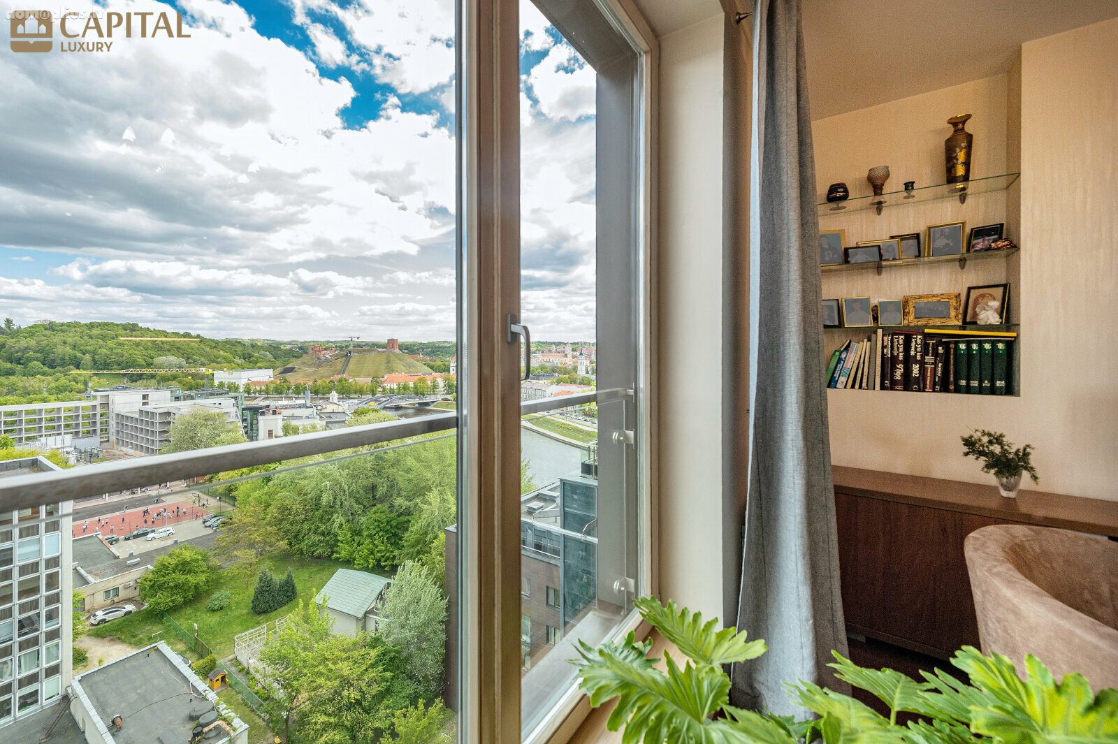 3 rooms apartment for sell Vilniuje, Šnipiškėse, A. Juozapavičiaus g.