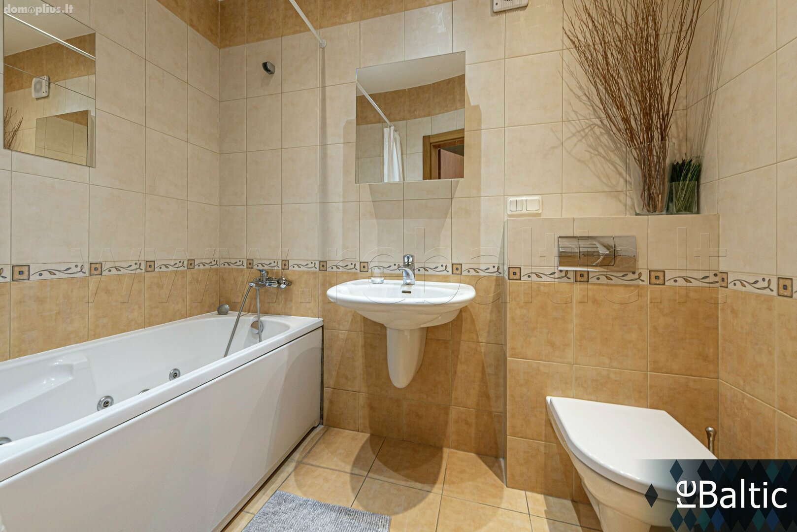 Продается 2 комнатная квартира Vilniuje, Senamiestyje, Mėsinių g.