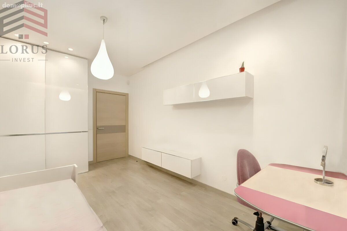 3 rooms apartment for sell Vilniuje, Karoliniškėse, Igno Šimulionio g.