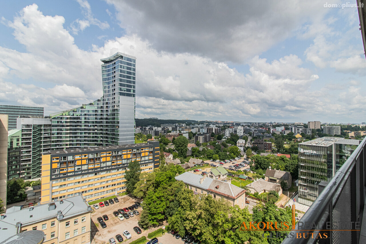 Продается 2 комнатная квартира Vilniuje, Šnipiškėse, Konstitucijos pr.