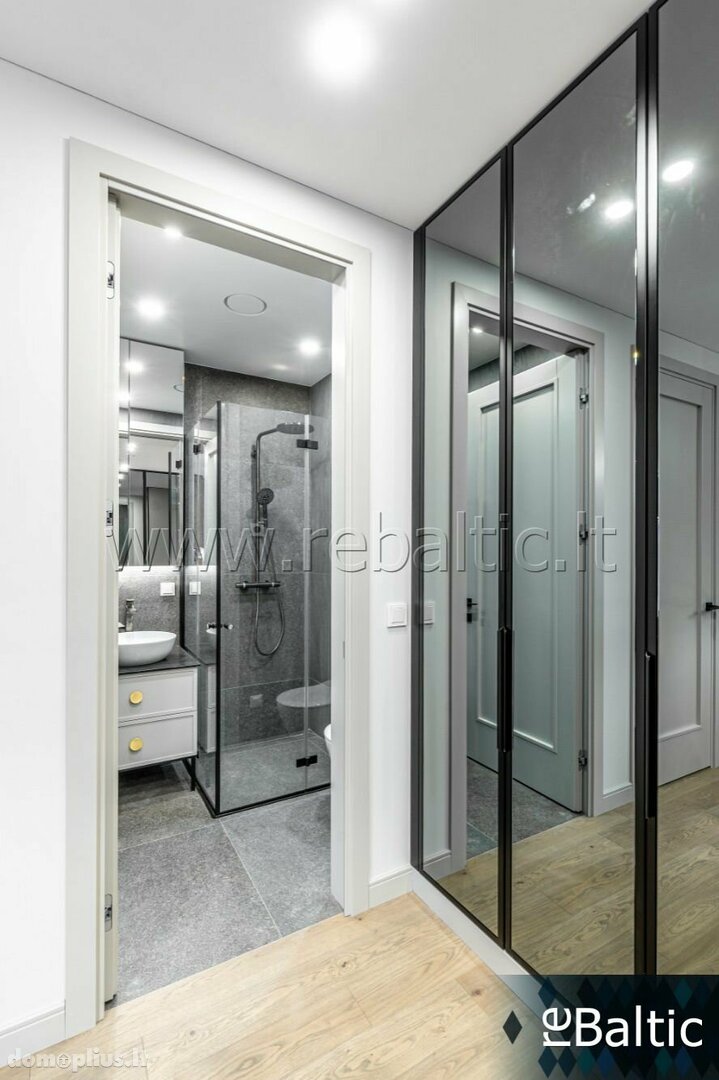 2 rooms apartment for sell Vilniuje, Senamiestyje, Dainavos g.