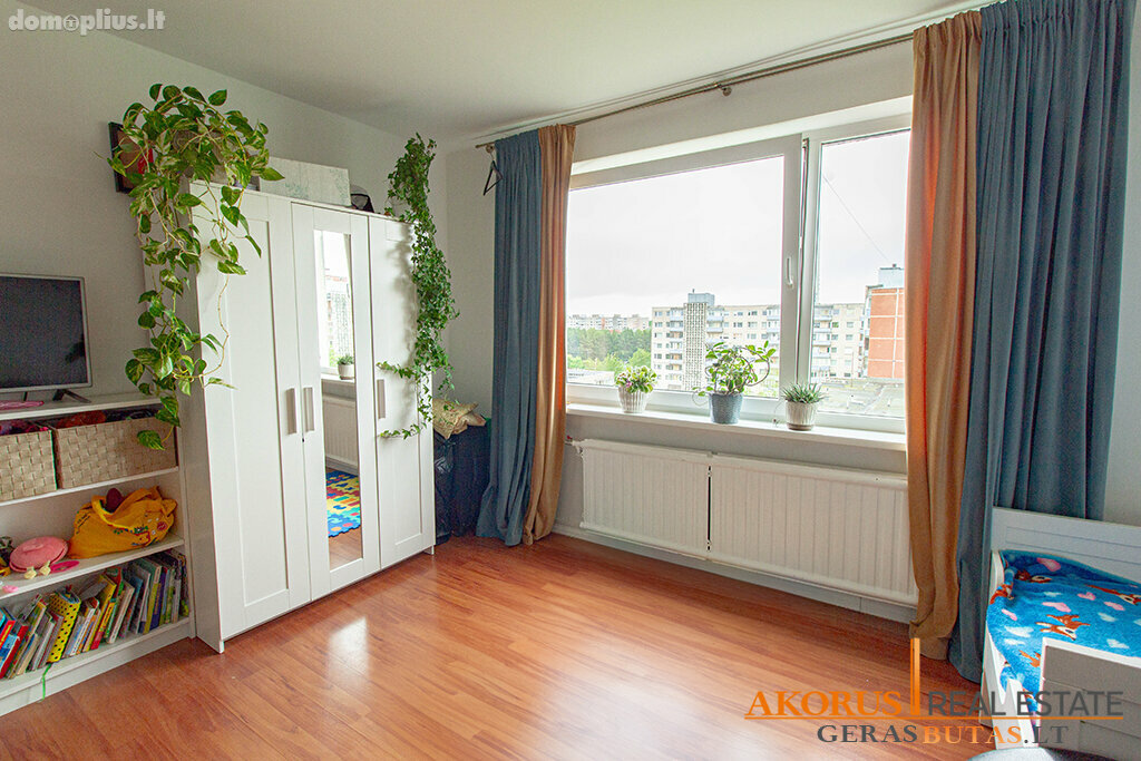Продается 2 комнатная квартира Vilniuje, Karoliniškėse, Loretos Asanavičiūtės g.