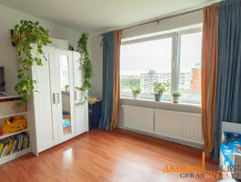 Продается 2 комнатная квартира Vilniuje, Karoliniškėse, Loretos Asanavičiūtės g.