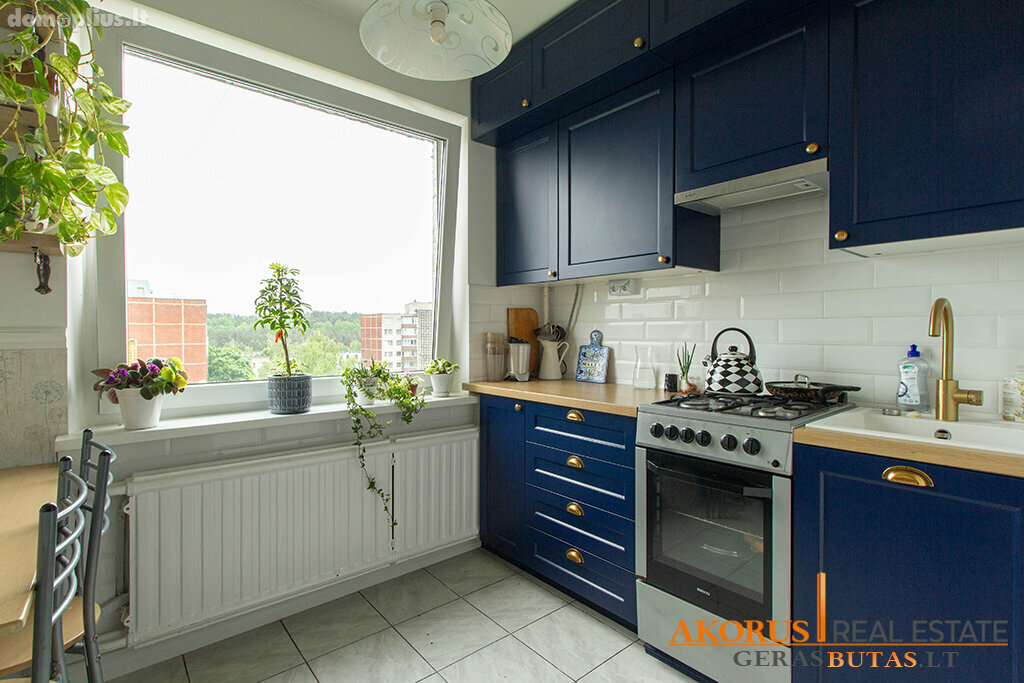 Продается 2 комнатная квартира Vilniuje, Karoliniškėse, Loretos Asanavičiūtės g.