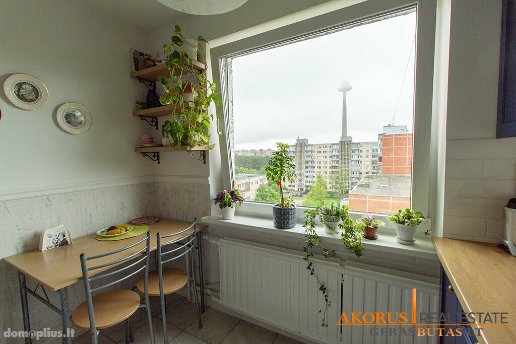 Продается 2 комнатная квартира Vilniuje, Karoliniškėse, Loretos Asanavičiūtės g.