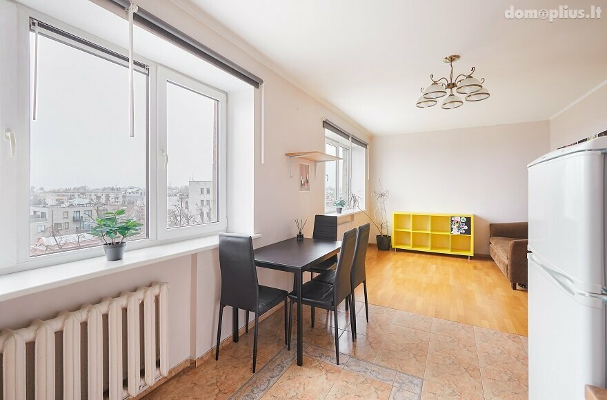 Продается 3 комнатная квартира Kaune, Žaliakalnyje, Savanorių pr.