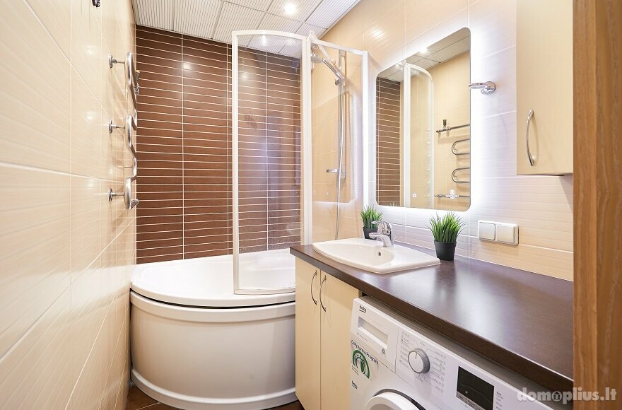 Продается 3 комнатная квартира Kaune, Žaliakalnyje, Savanorių pr.