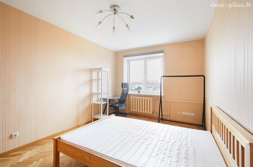 Продается 3 комнатная квартира Kaune, Žaliakalnyje, Savanorių pr.