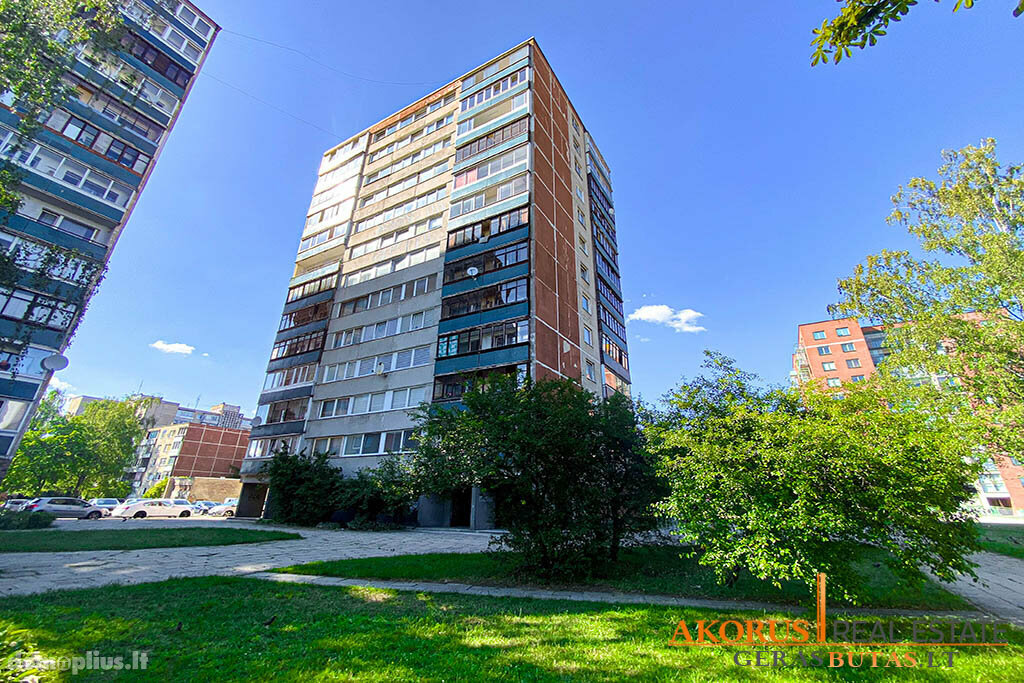 Продается 2 комнатная квартира Vilniuje, Karoliniškėse, Rolando Jankausko g.