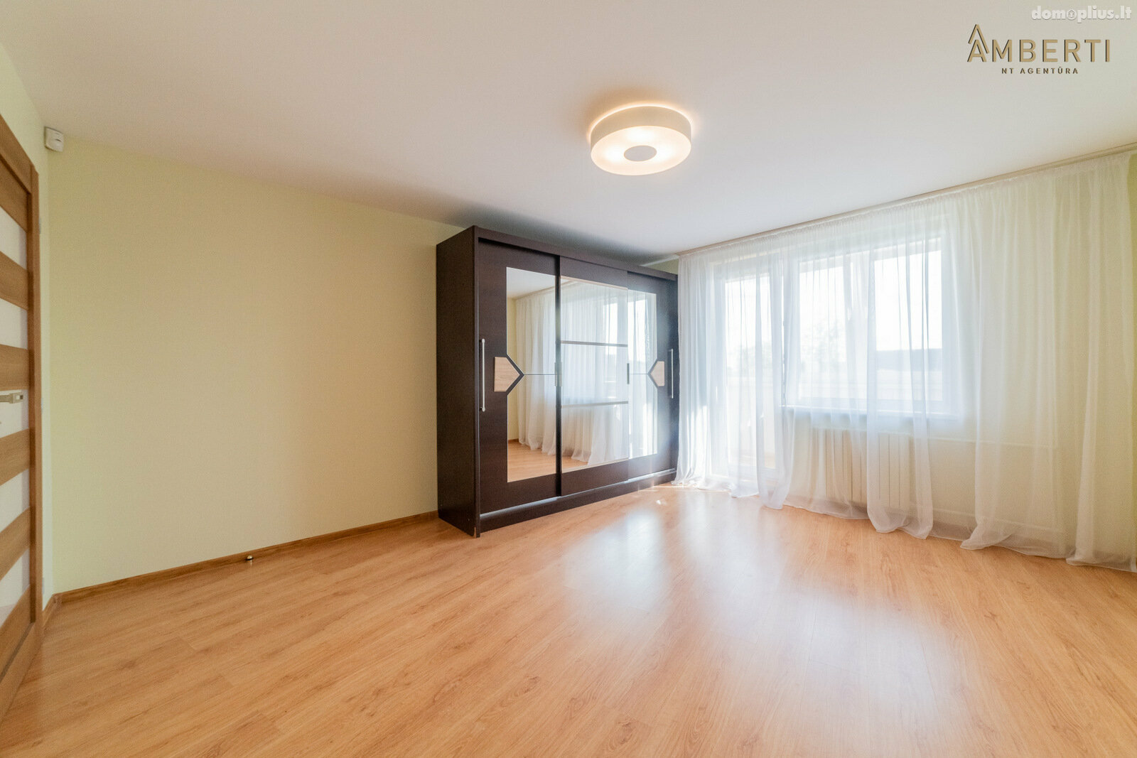Продается 4 комнатная квартира Šiauliuose, Gubernijoje, Spindulio g.