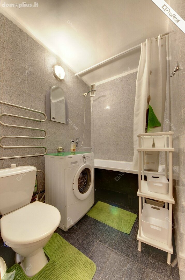 Продается 2 комнатная квартира Vilniuje, Karoliniškėse, Virginijaus Druskio g.
