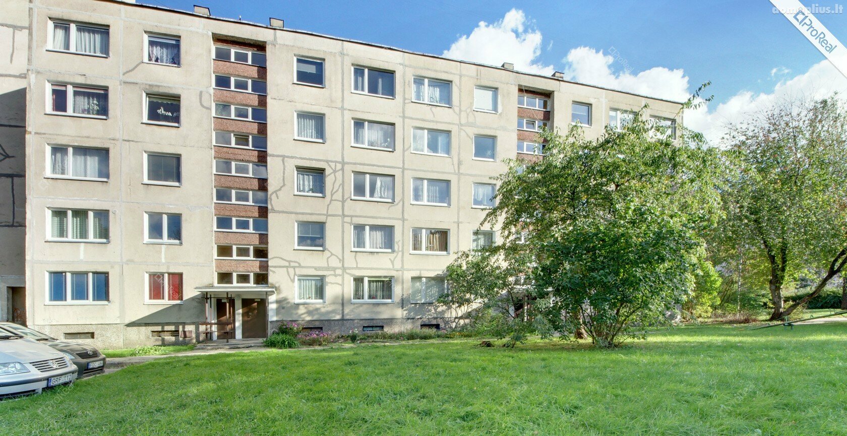 Продается 2 комнатная квартира Vilniuje, Karoliniškėse, Virginijaus Druskio g.