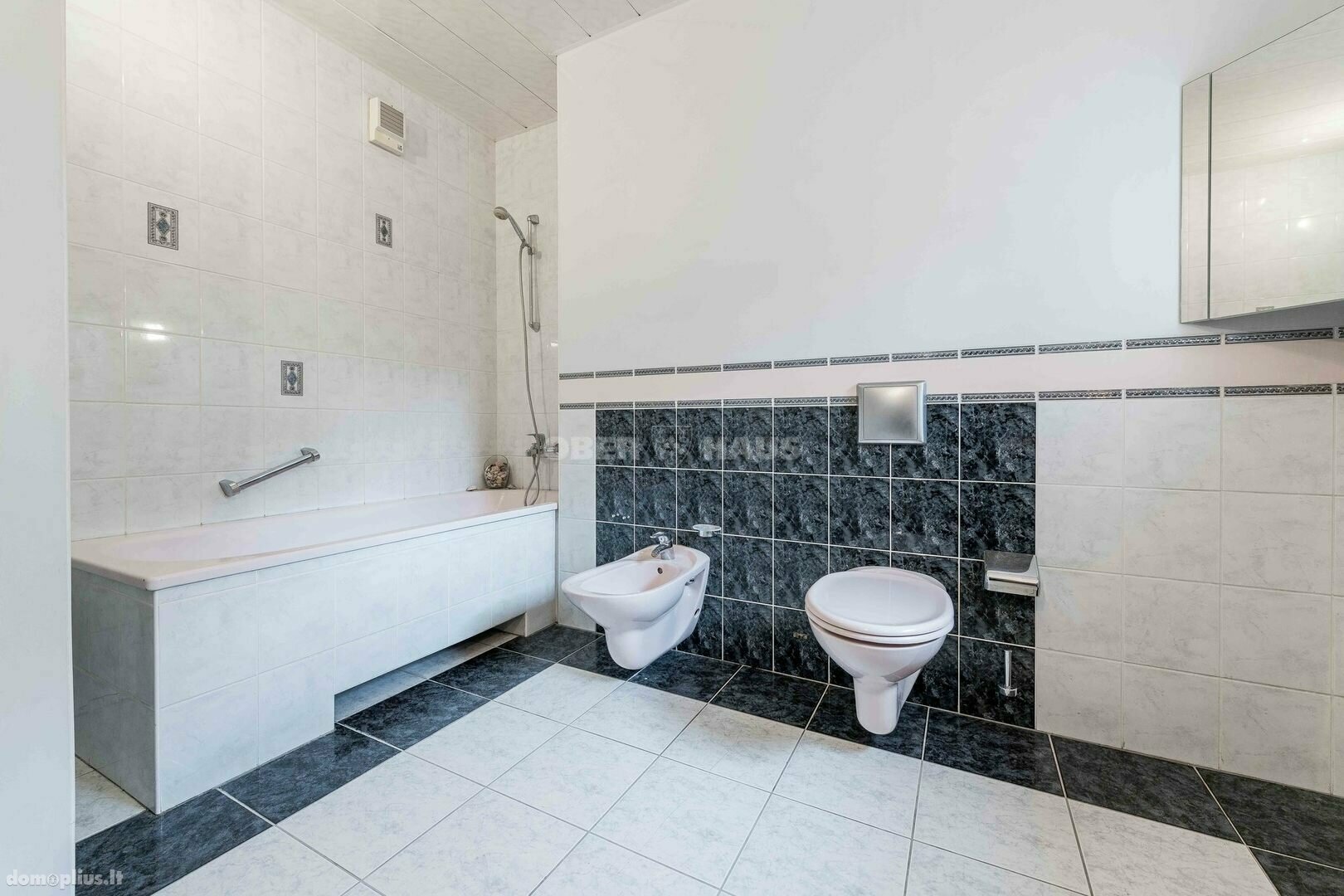 Продается 5 комнатная квартира Vilniuje, Žvėryne, Lūšių g.