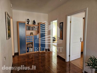 Parduodamas 3 kambarių butas Klaipėdoje, Laukininkuose, Laukininkų g.