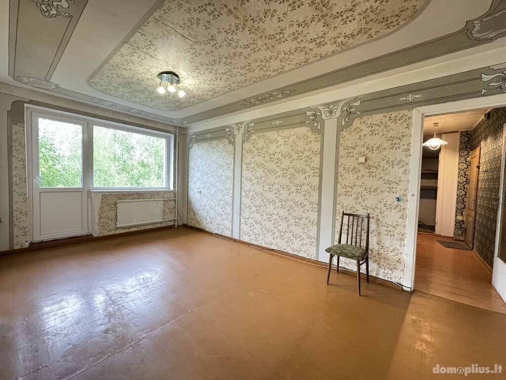 Parduodamas 4 kambarių butas Šiauliuose, Lieporiuose, Lieporių g.