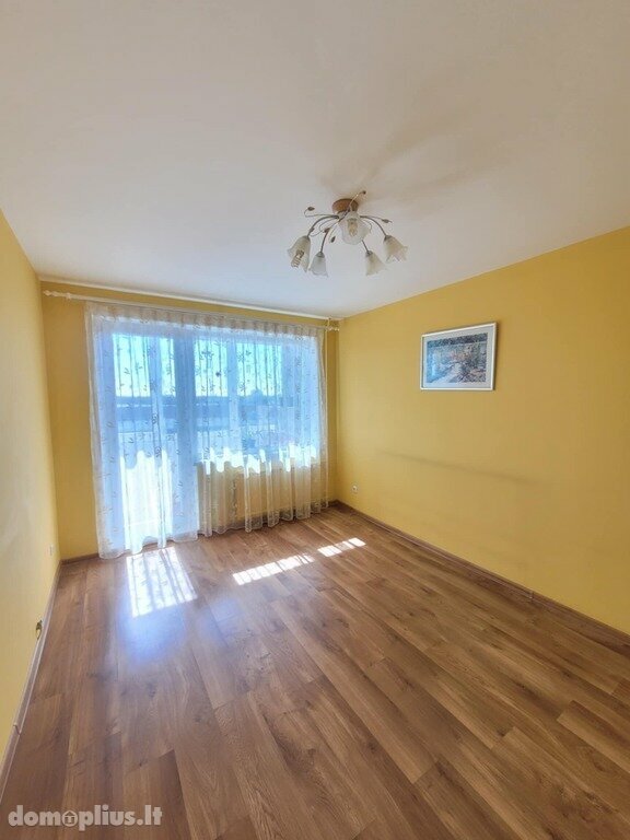 Продается 4 комнатная квартира Šiauliuose, Dainiuose, Aido g.