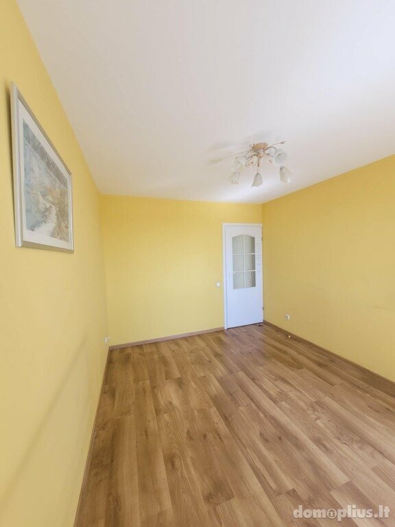Продается 4 комнатная квартира Šiauliuose, Dainiuose, Aido g.