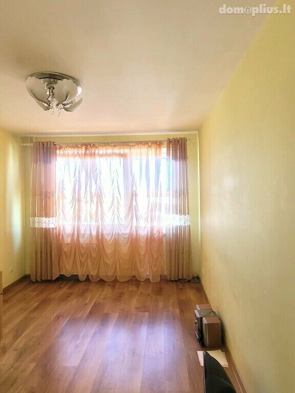 Продается 4 комнатная квартира Šiauliuose, Dainiuose, Aido g.