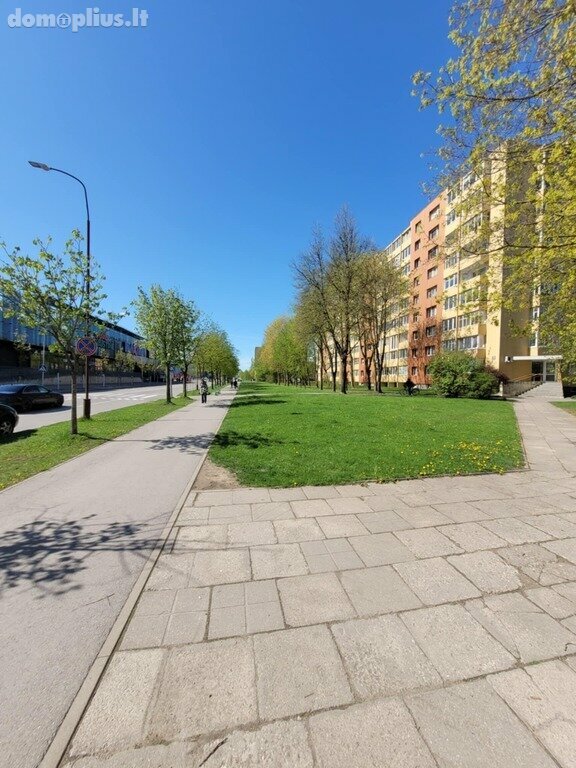 Продается 4 комнатная квартира Šiauliuose, Dainiuose, Aido g.