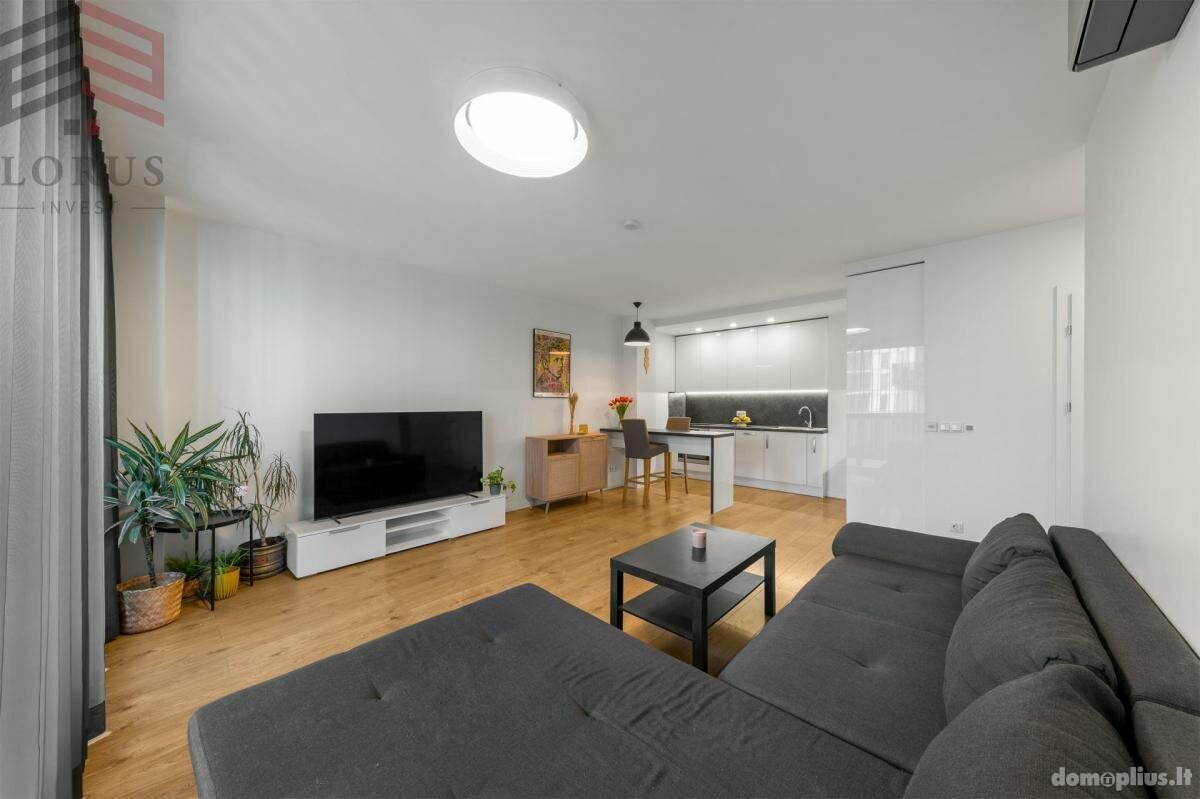 Продается 2 комнатная квартира Vilniuje, Šnipiškėse, Lvovo g.