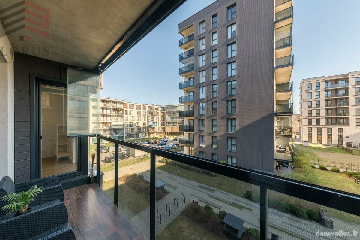 Продается 2 комнатная квартира Vilniuje, Šnipiškėse, Lvovo g.
