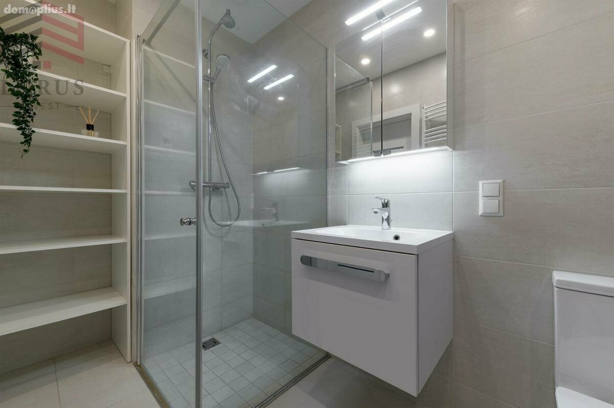 Продается 2 комнатная квартира Vilniuje, Šnipiškėse, Lvovo g.