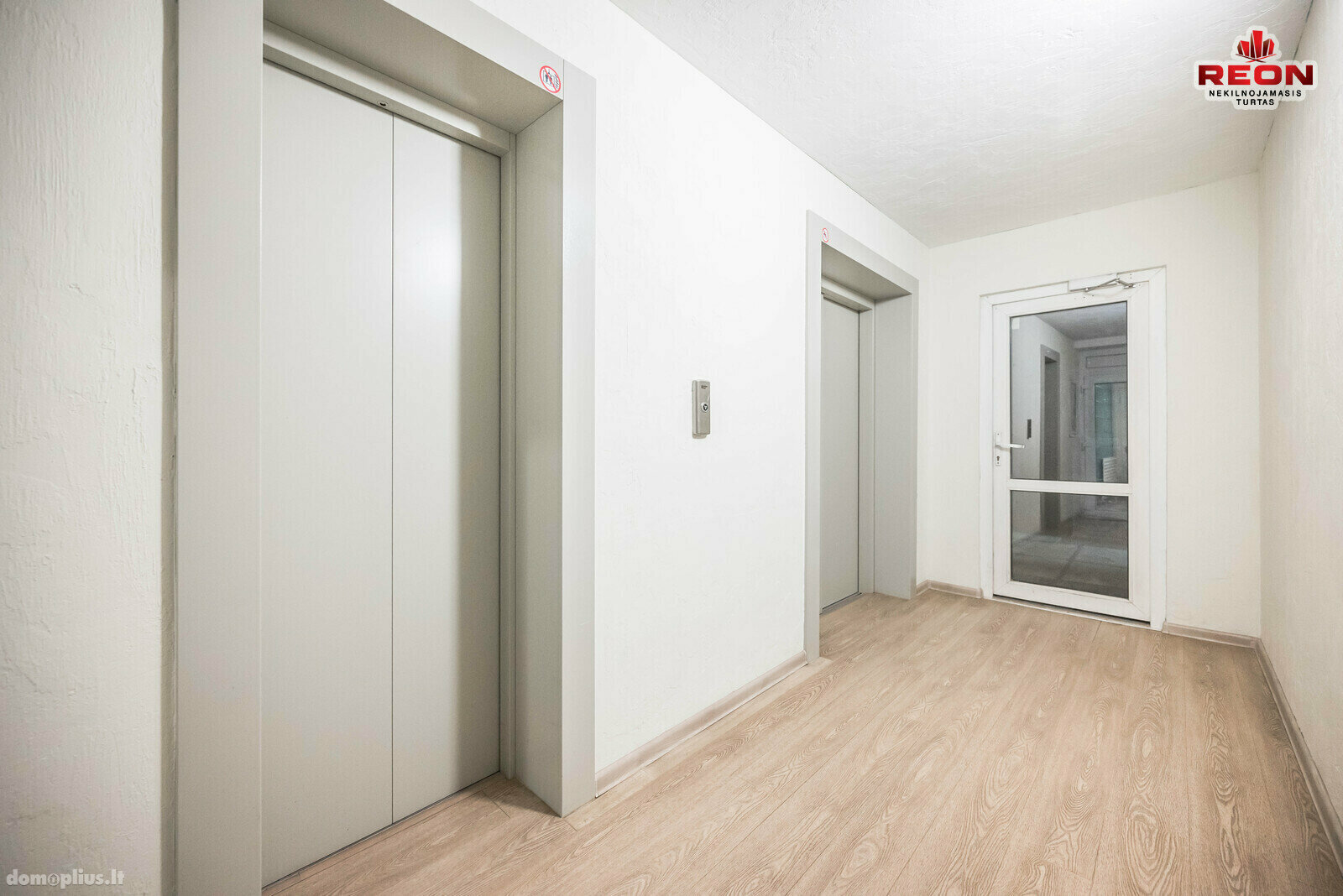 Parduodamas 2 kambarių butas Vilniuje, Šeškinėje, Čiobiškio g.