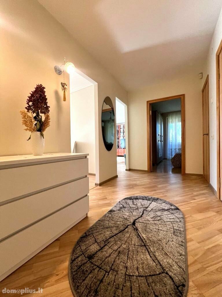 Продается 2 комнатная квартира Šiauliuose, Žaliūkiuose, Tilžės g.